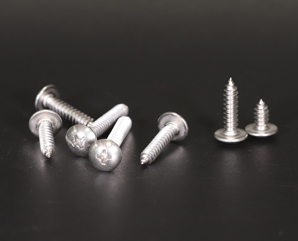 十字大扁头自攻钉